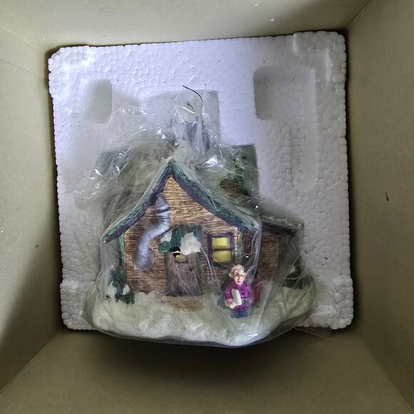 Vintage Santa's Town at the North Pole Christmas Village Post Office in Box - Picture 3 of 9